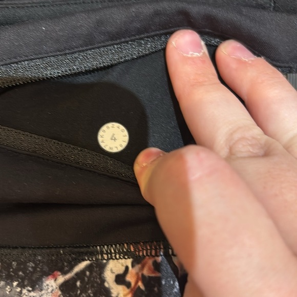 lululemon athletica Black Floral Women's Athletic Shorts - Picture 3 of 3